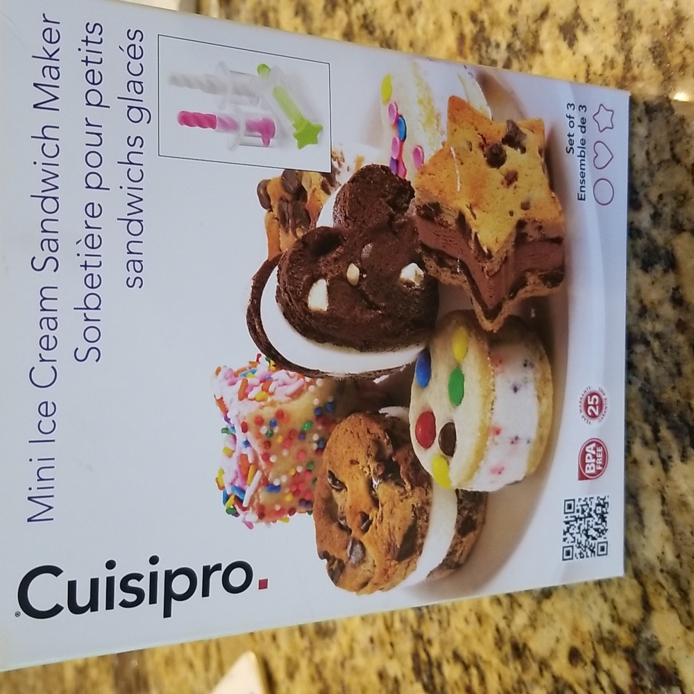 Cuisipro Mini Ice Cream Sandwich Maker